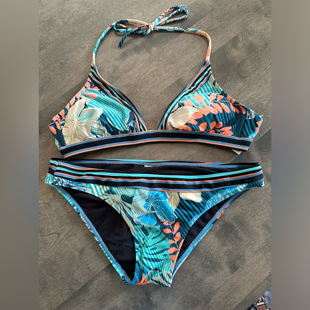 SUN & SEA - bikini, 2 piece, size small.
